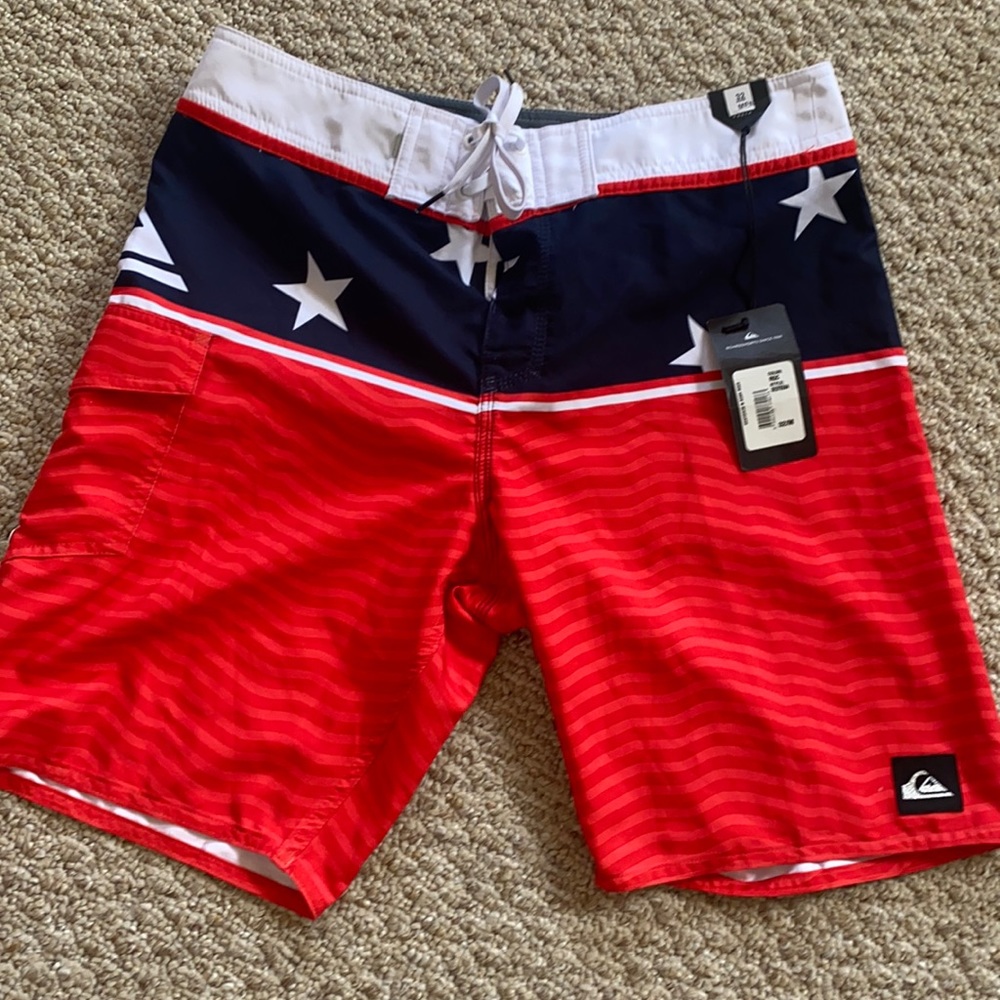 Quicksilver men’s board shorts